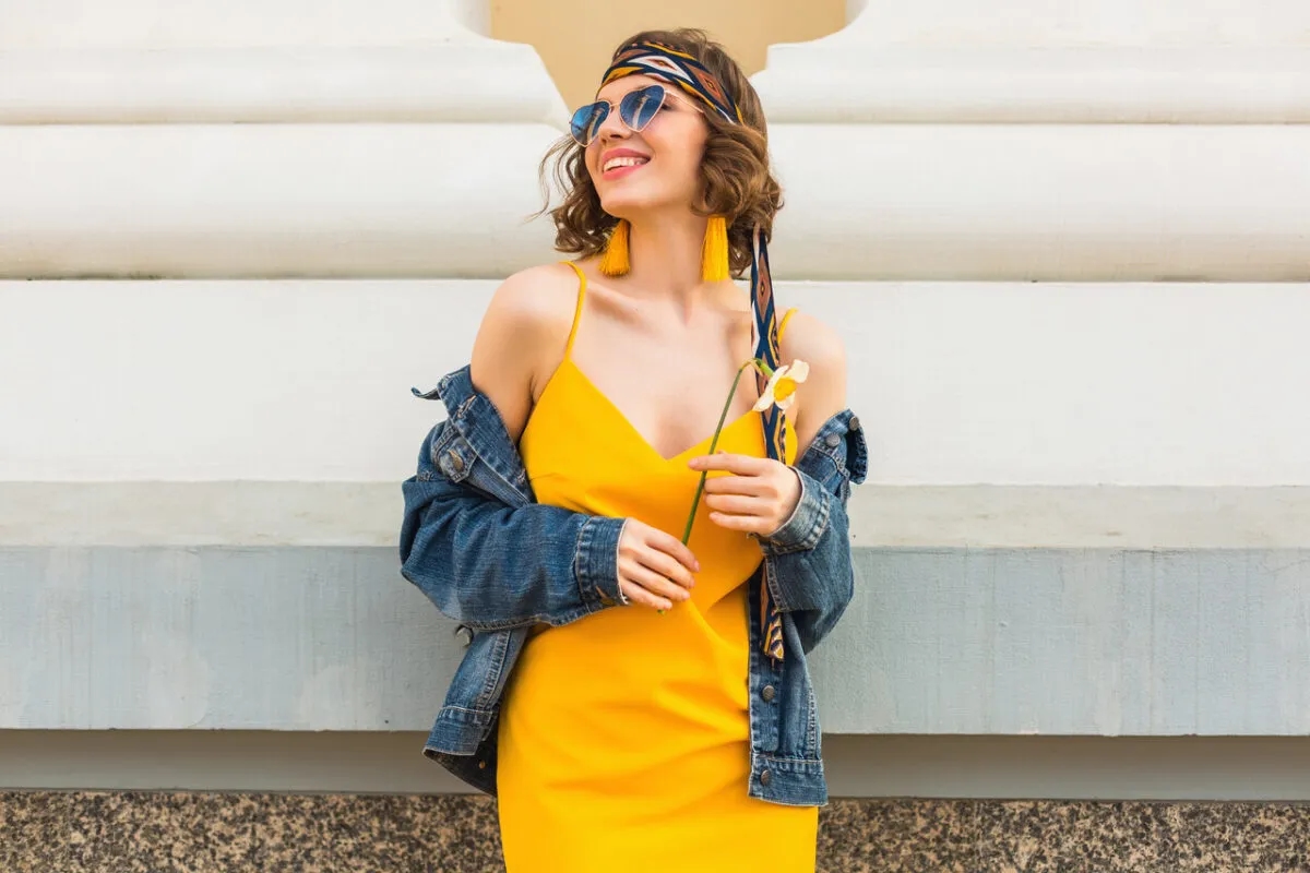 Kolor musztardowy dla jakiego typu urody pasuje najlepiej i dlaczego