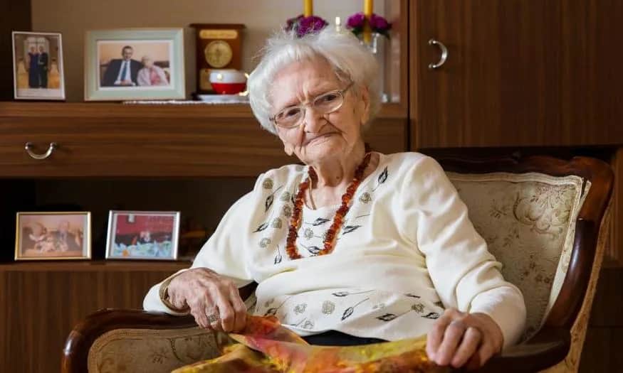 Najstarsza Polka ile ma lat? Fascynująca historia Wandy Szajowskiej