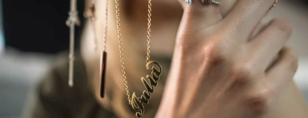 Jak zrobić biżuterię ze stali chirurgicznej i stworzyć coś wyjątkowego